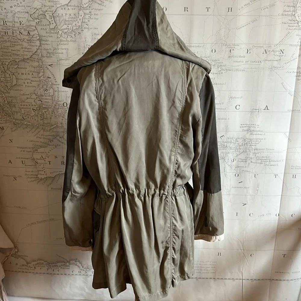 Jacket - Picture 3 of 5
